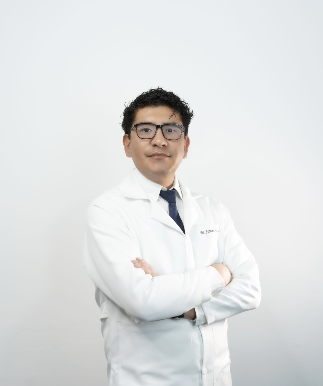 Dr. Roger Edwin Fernández Bernal